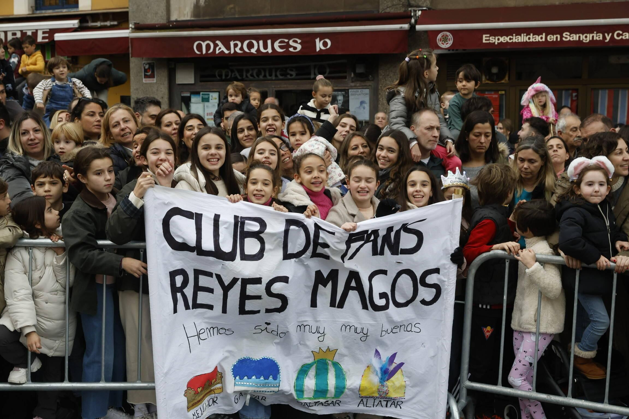 En imágenes: Los Reyes Magos desembarcan en Gijón