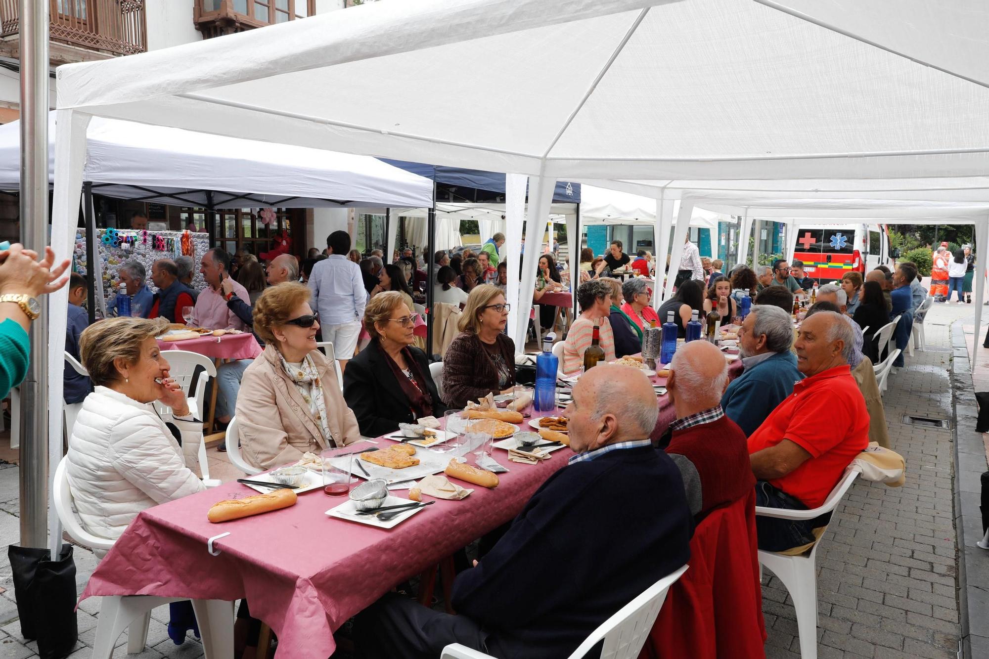 Grado abre boca para Santiago con la comida en la calle