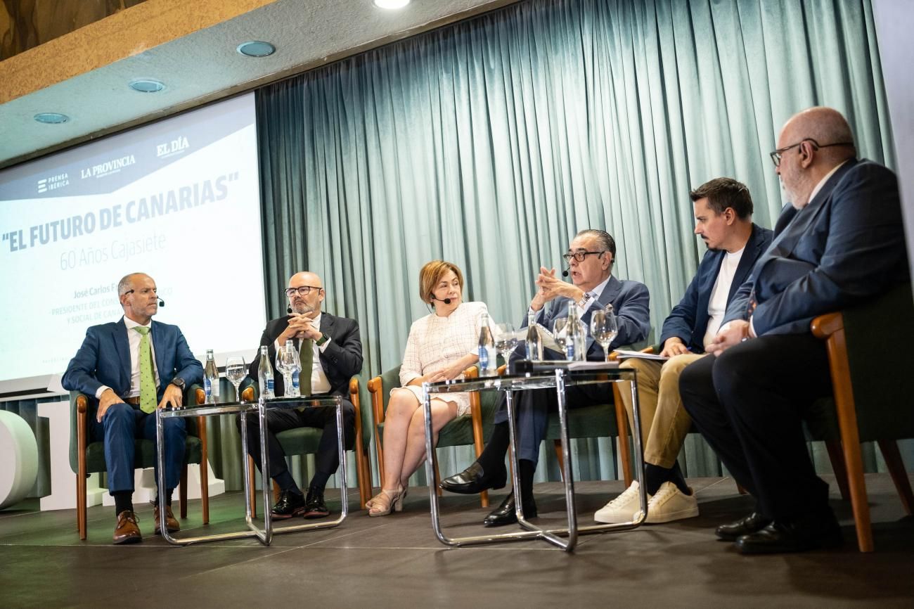 Foro 'El futuro de Canarias' 60 años de Cajasiete