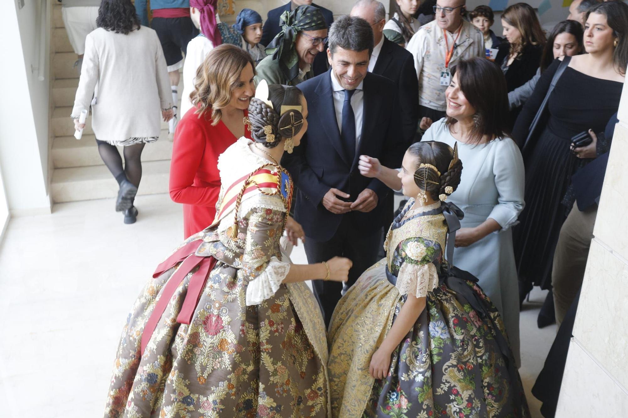 El Palau recibe a Marina García y las autoridades en la exaltación infantil