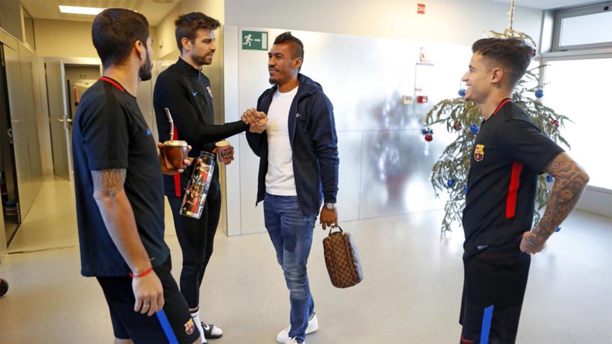 Luis Suárez, Piqué y paulinho junto a Coutinho en la Ciudad Deportiva Joan Gamper del Barça