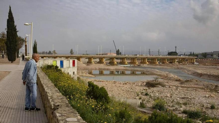 La CHJ diseña balsas de almacenamiento en Carlet y Montroi para laminar las avenidas en el Magro