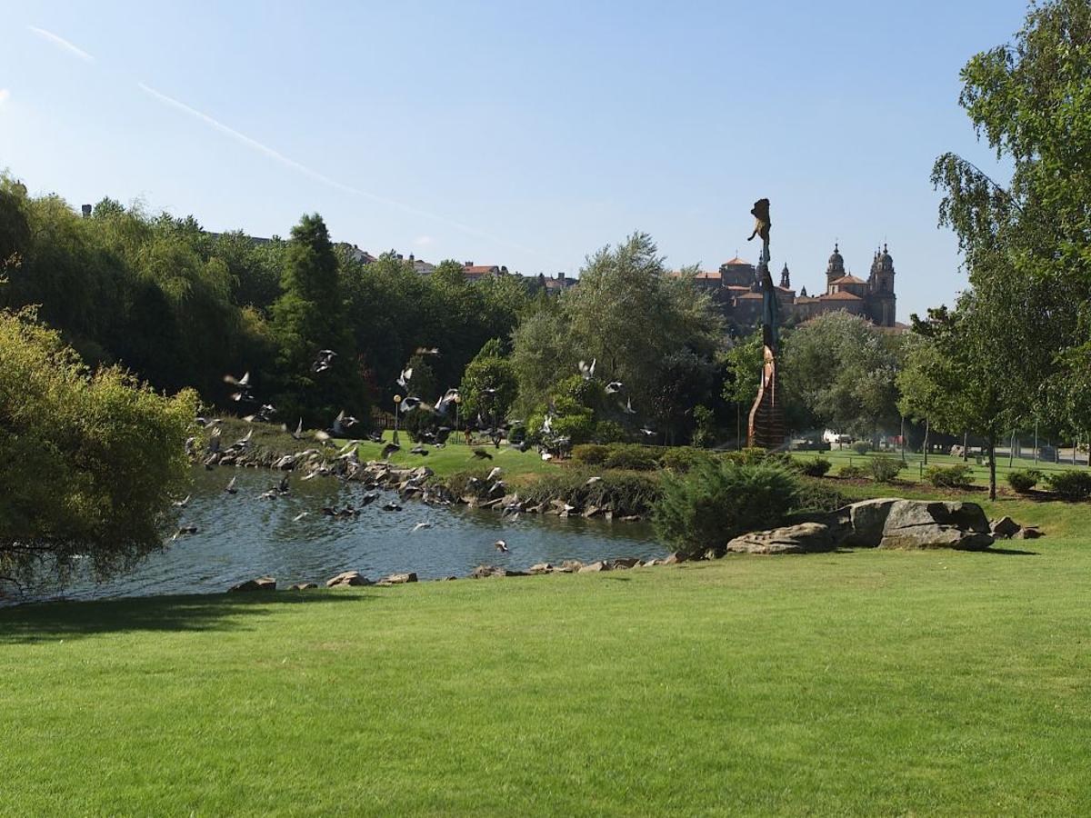 Lago artificial del Parque de la Música de Santiago