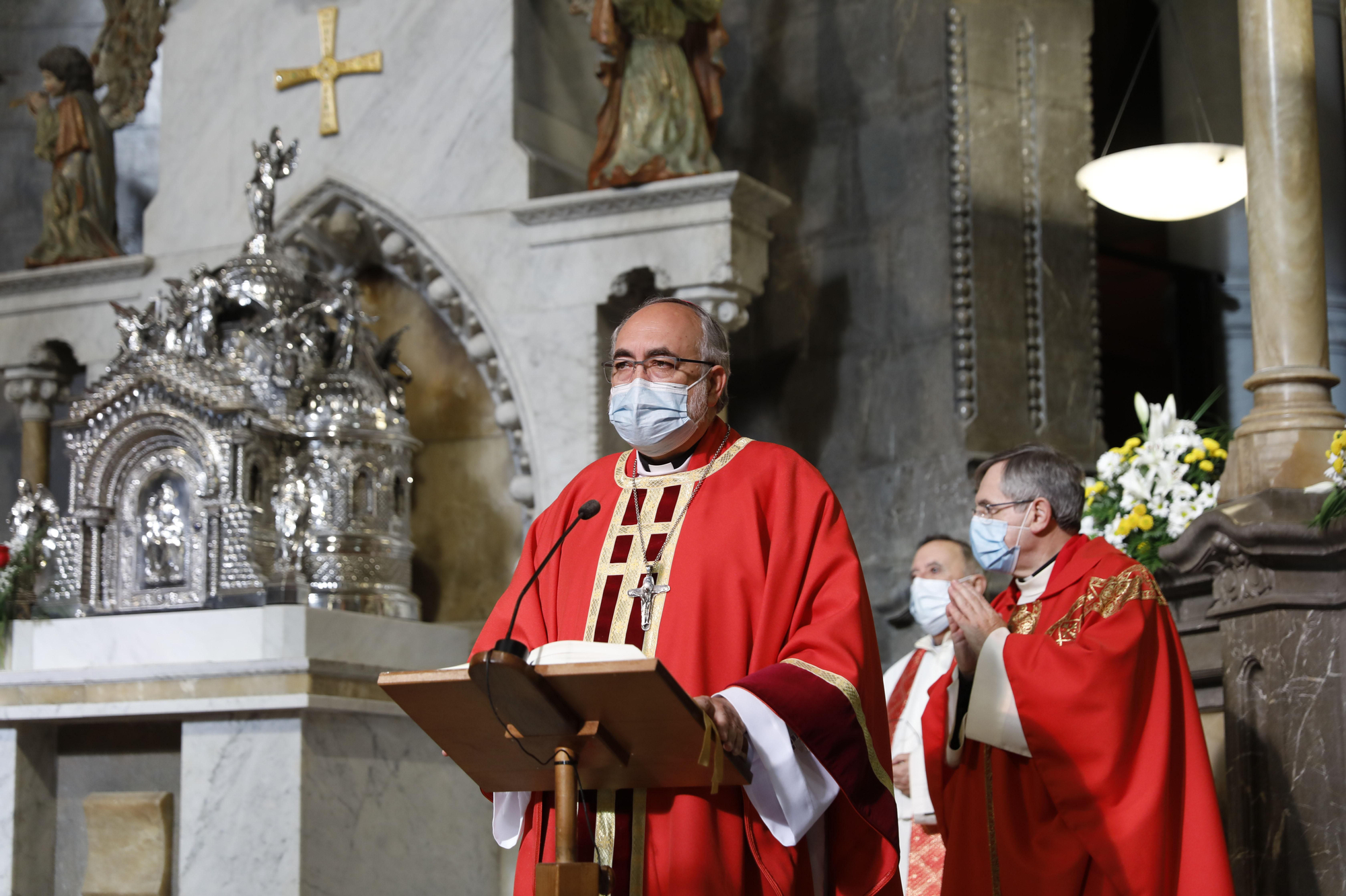 La bendición de la imagen de Juan Pablo II en la Basílica, en imágenes