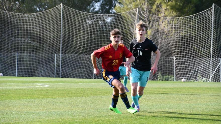 La promesa oviedista Pablo Agudín, de nuevo en la prelista de la selección española sub17