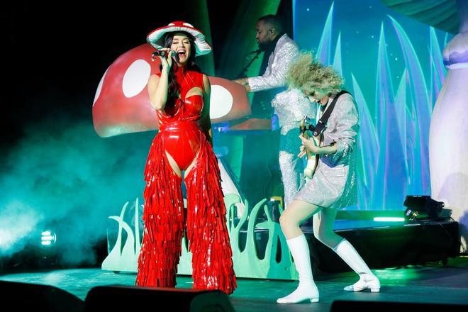 Katy Perry en el Norwegian Prima, crucero