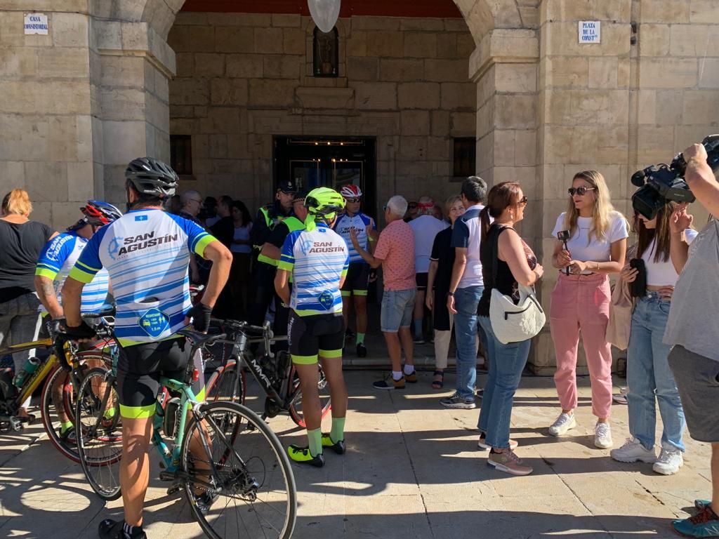 Avilés se rinde ante Dacal