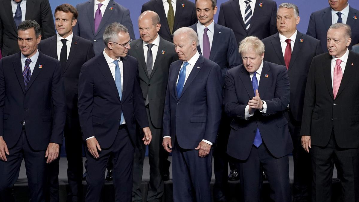 Un momento de la preparación para la foto de familia de la Cumbre de la OTAN en Madrid