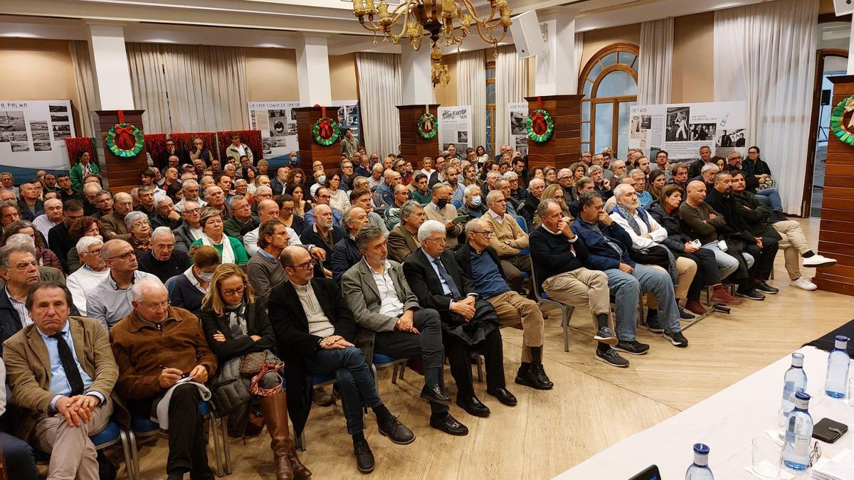 Los socios del Real Club Náutico de Palma se reunieron ayer en asamblea extraordinaria