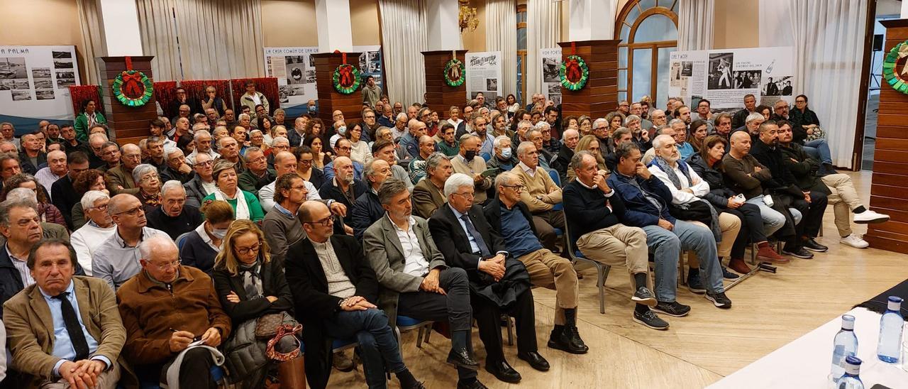 Los socios del Real Club Náutico de Palma se reunieron ayer en asamblea extraordinaria