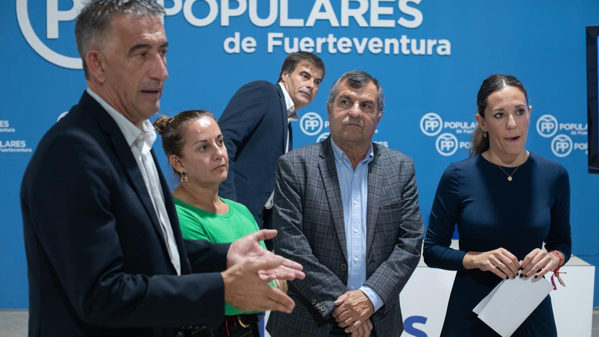 Sergio Lloret se queda sin apoyos tras abandonar el PP el gobierno insular.