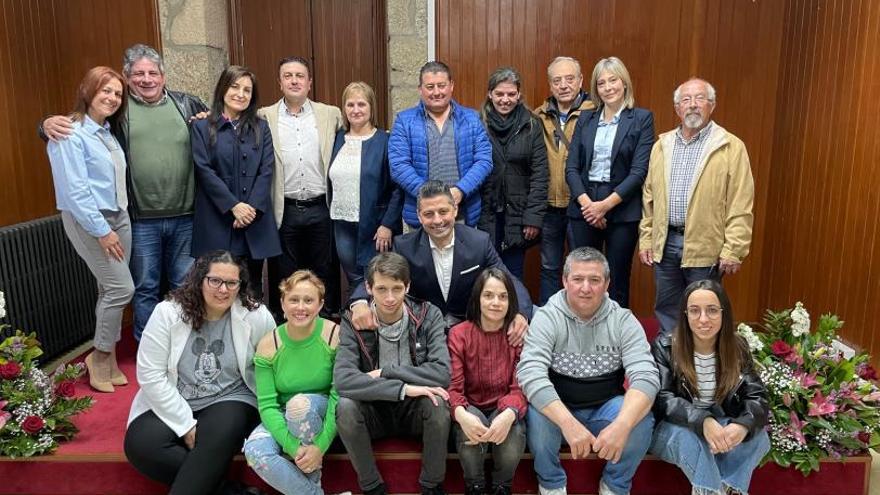 El equipo que acompaña a Andrés Díaz en su candidatura a la reelección como alcalde.  |  // FDV