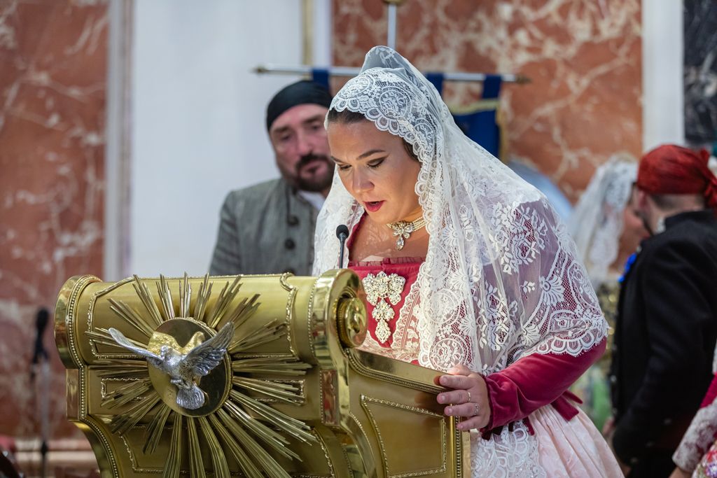 Una Ofrenda en pleno Septiembre con las Fallas del Marítimo