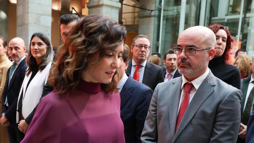 La presidenta de la Comunidad de Madrid, Isabel Díaz Ayuso, y el delegado del Gobierno en la Comunidad de Madrid, Francisco Martín, en una imagen de archivo.