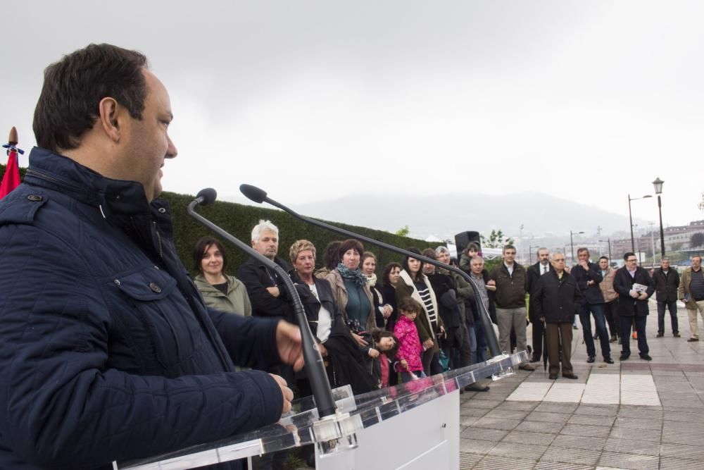 Descubrimiento de la placa de Isidro Langara en el