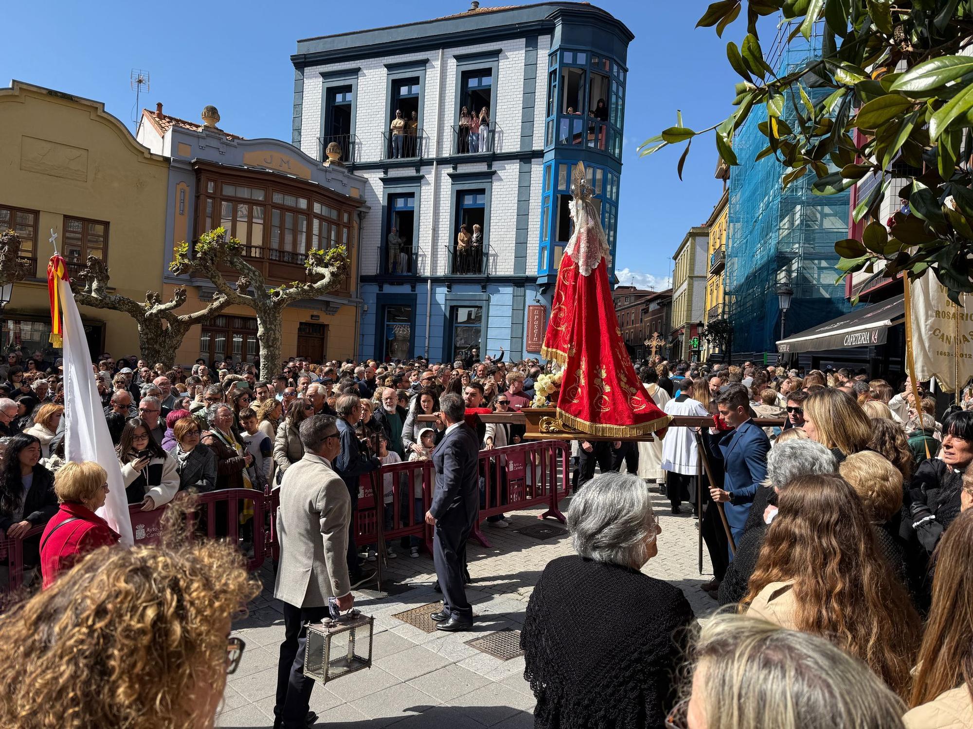 Así vivió Candas el cierre de su Semana Santa con la Procesion del Encuentro