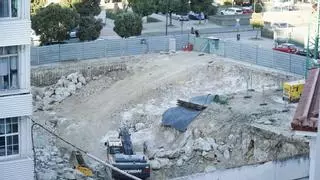 Defensa do Común convoca una sesión informativa sobre las parcelas de A Maestranza en las que se paralizó la construcción