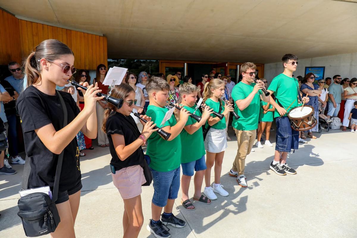 Tradición, música y "germanor" en una gran jornada en Teulada