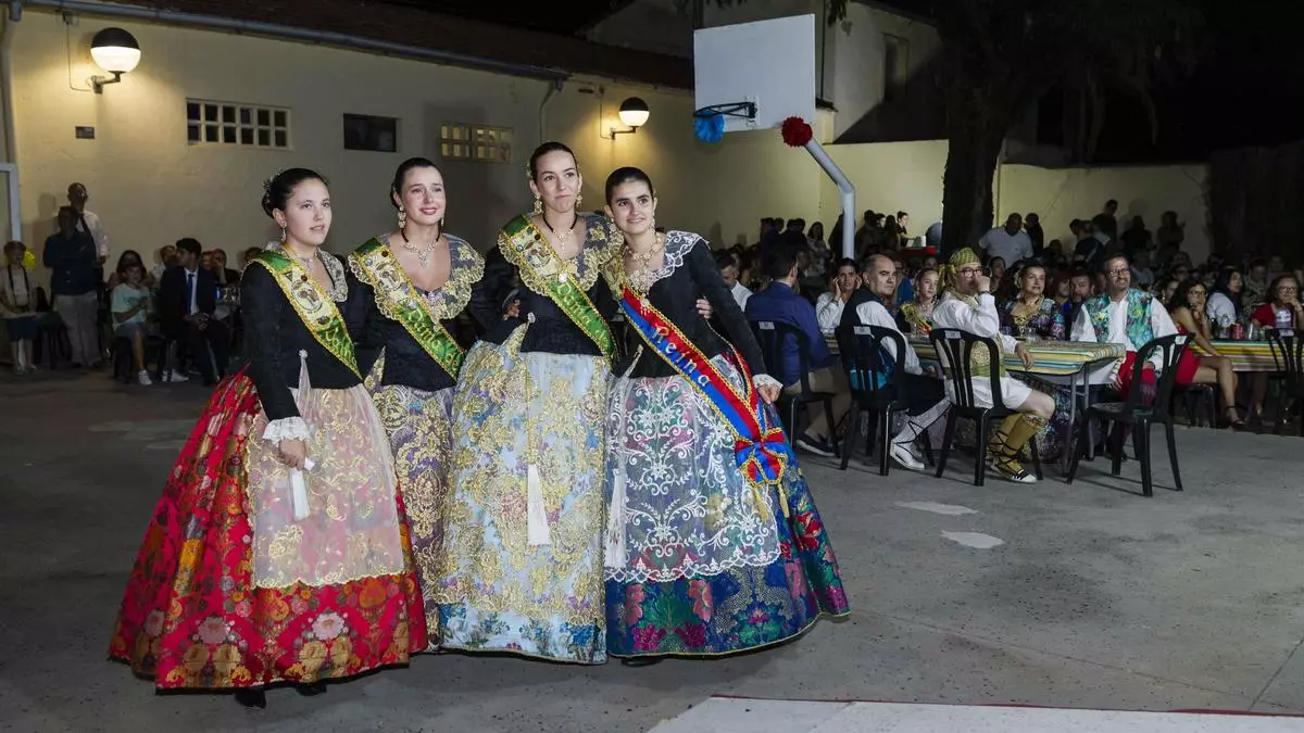 Alzabares da la bienvenida a sus nuevas Reinas y Damas