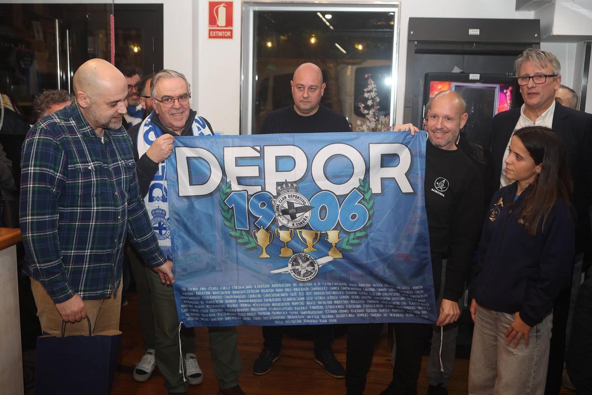 Inaugurada la peña deportivista Acrunia en Vioño