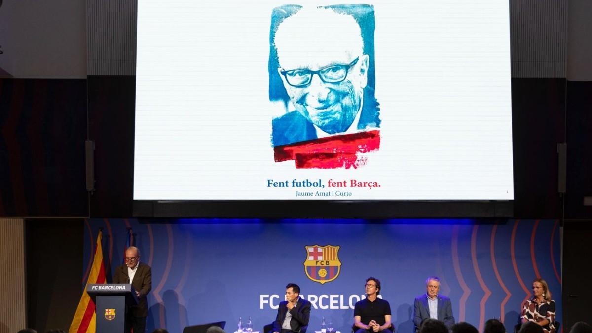 Una imagen de la presentación del libro Fent futbol, fent Barça