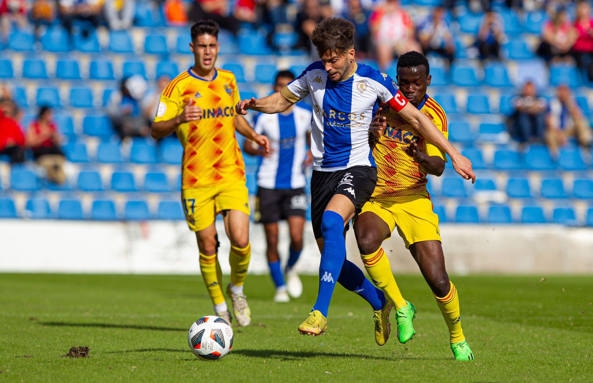 La afición del Hércules estalla tras la derrota frente al Lleida