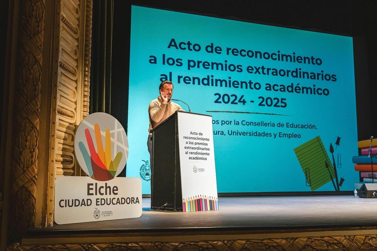 Premios Extraordinarios al Rendimiento Académico de la Comunidad Valenciana en Elche