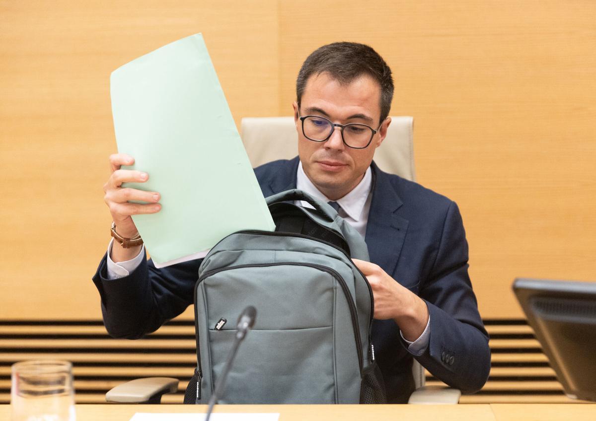 El exsecretario autonómico de Presidencia, Cayetano García Ramírez, comparece ante la Comisión de Investigación de la dana, en el Congreso.