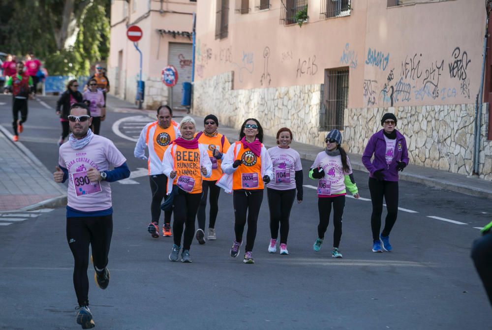 Alicante con la lucha contra el cáncer de mama