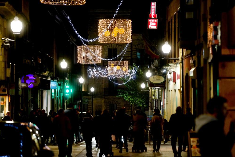 Encendido de las luces de Navidad en Avilés