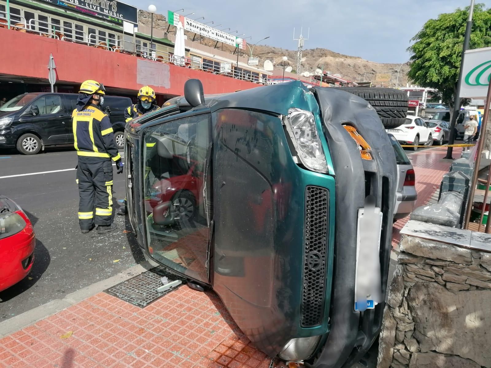 Accidente en Av. Tomás Roca Bosch