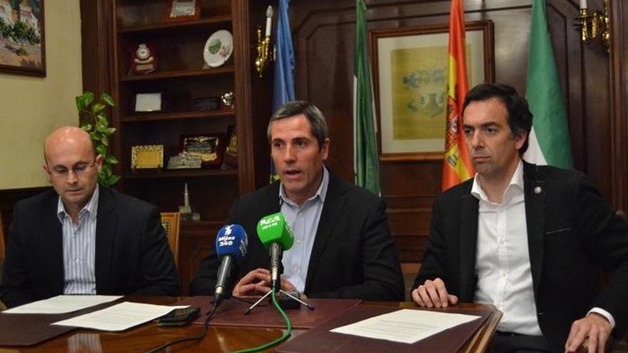José Carlos Martínez, Juan Carlos Maldonado, y Andrés Ruiz, ayer en Mijas.