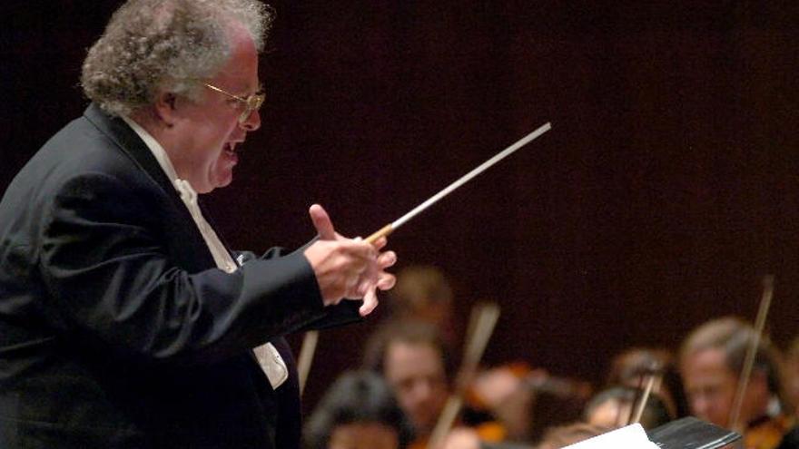 El director James Levine.