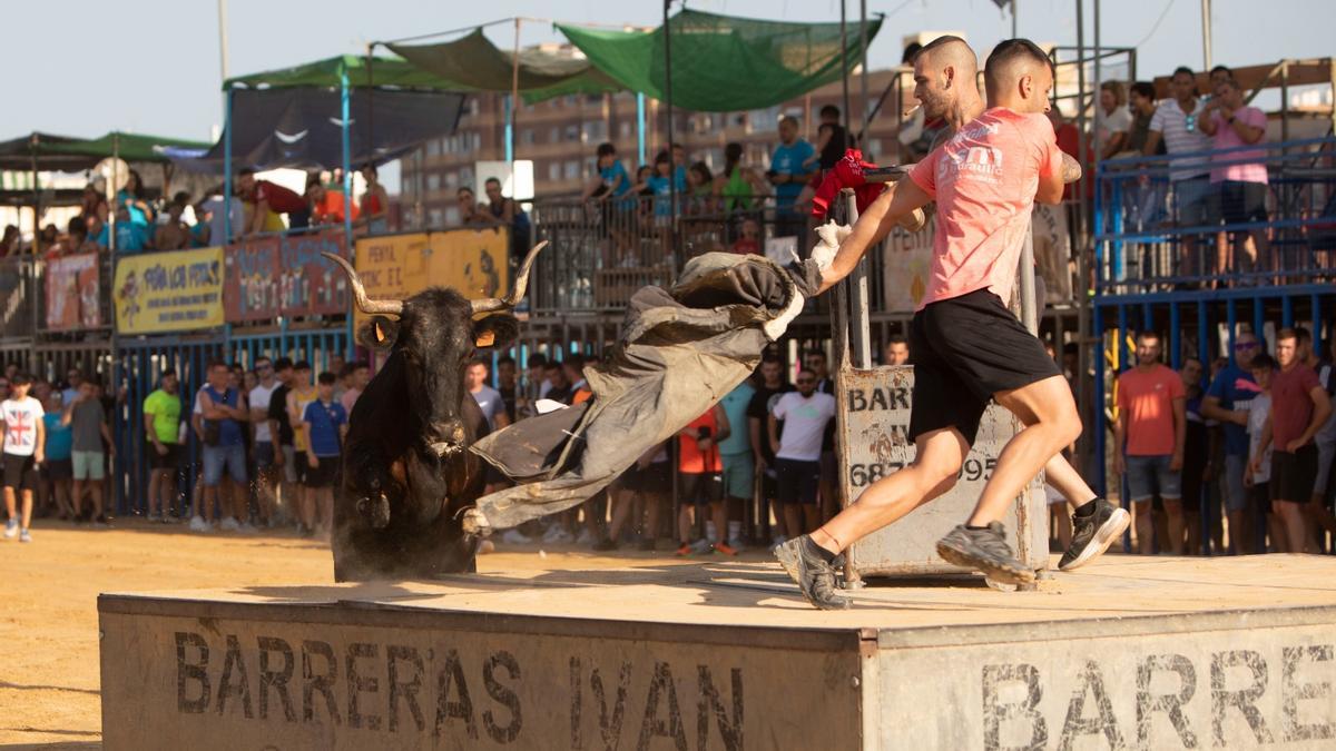 Festejos taurinos en Sagunt, en una foto de archivo