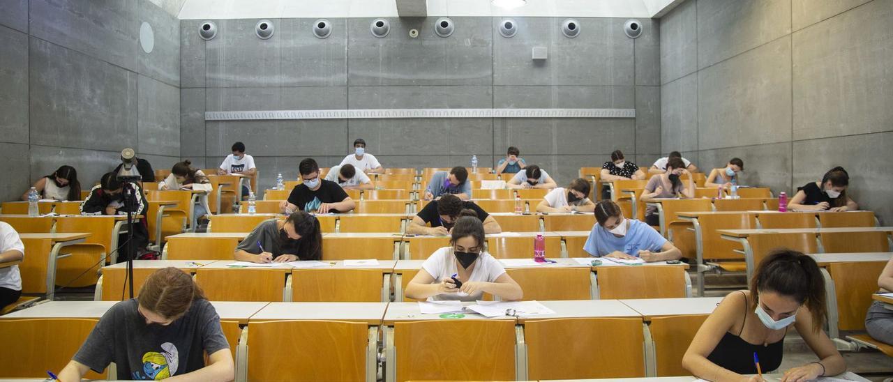 Pruebas de Selectividad el 
pasado curso en las instalaciones 
de la UPCT.  IVÁN URQUÍZAR