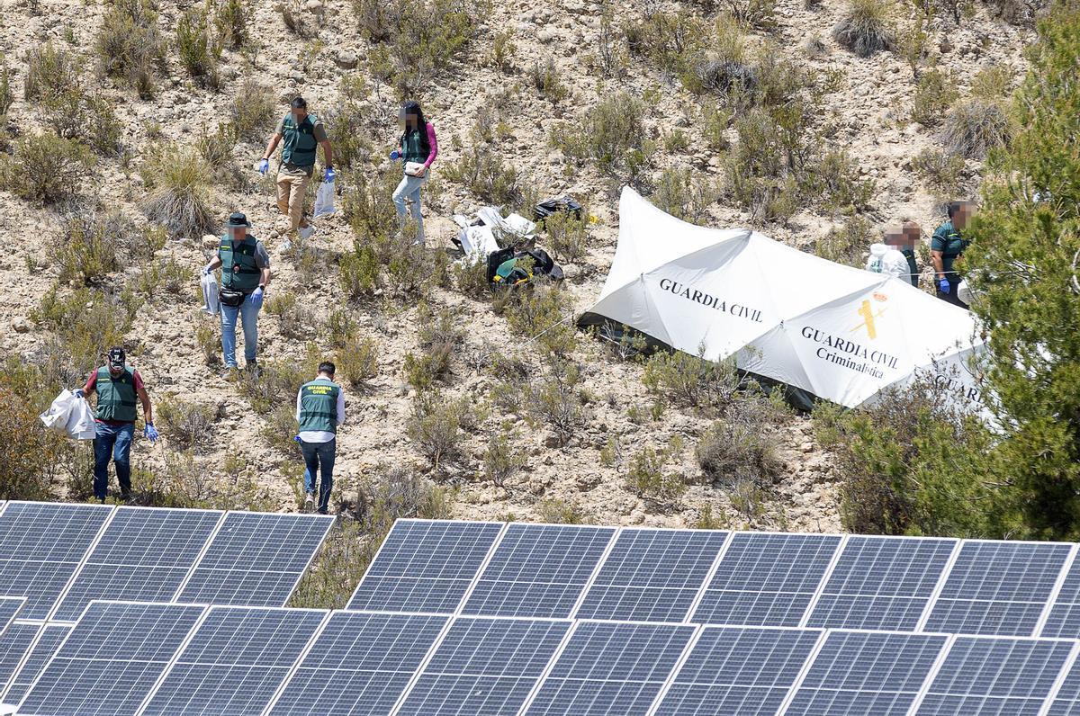 La Guardia Civil investiga la aparición de dos cuerpos en Xixona