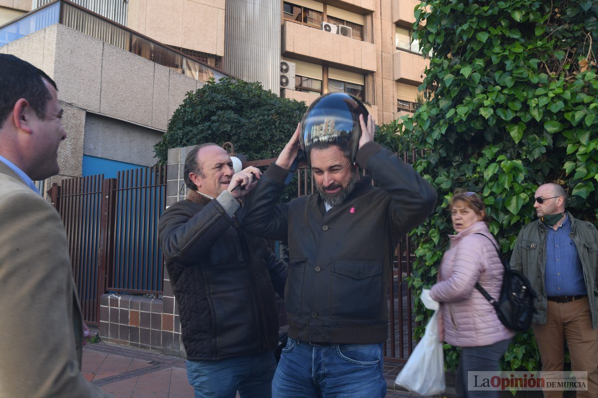 Miles de agricultores y ganaderos toman las calles de Murcia