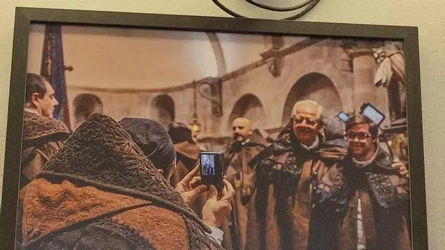 Así ha sido la inauguración de la exposición fotográfica "Momentos de la Pasión"