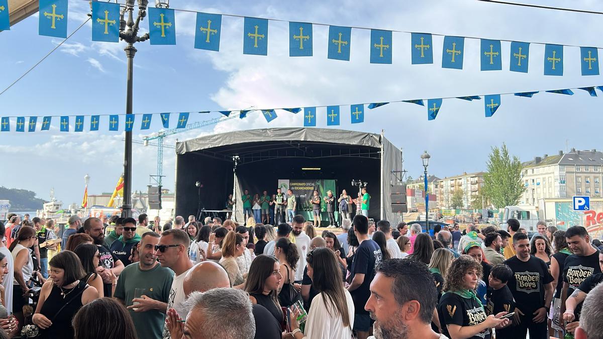 En imágenes: Navia celebra su Festival de la Sidra, el primero bajo el título de fiesta de interés turístico En imágenes: Navia celebra su Festival de la Sidra, el primero bajo el título de fiesta de interés turístico