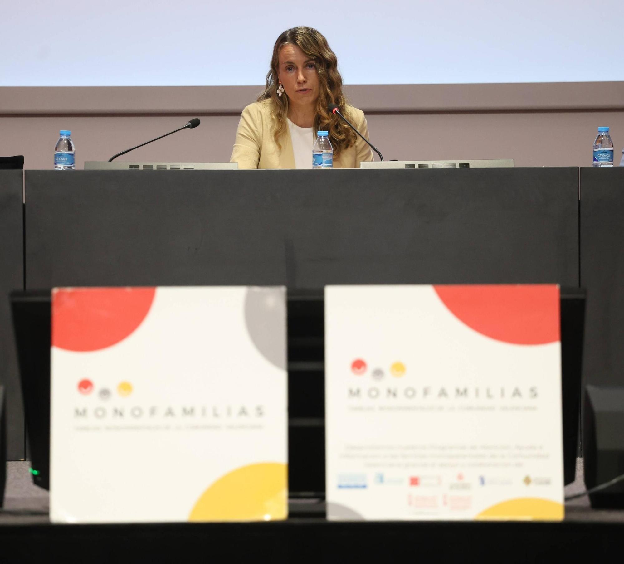 Congreso de familias monoparentales en València