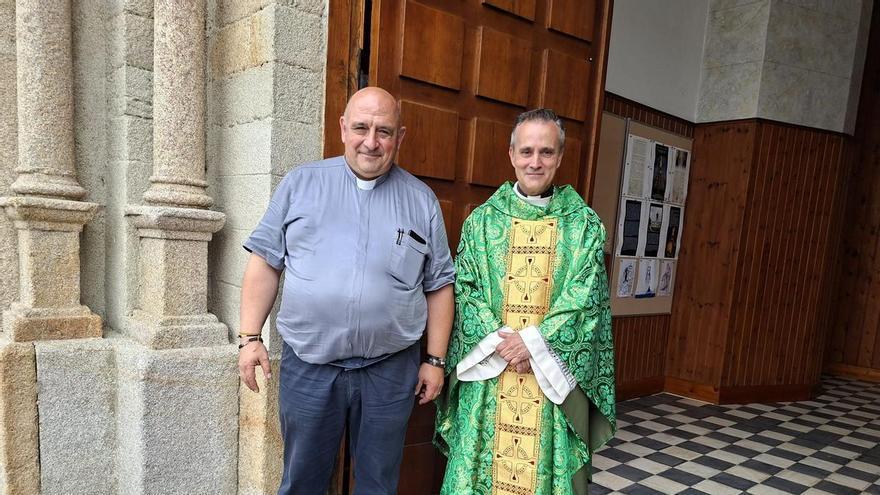 Alejandro Soler ya es el nuevo párroco de Tapia: "Estoy contento de volver al Occidente, que siempre se consideró la reserva espiritual de Asturias"