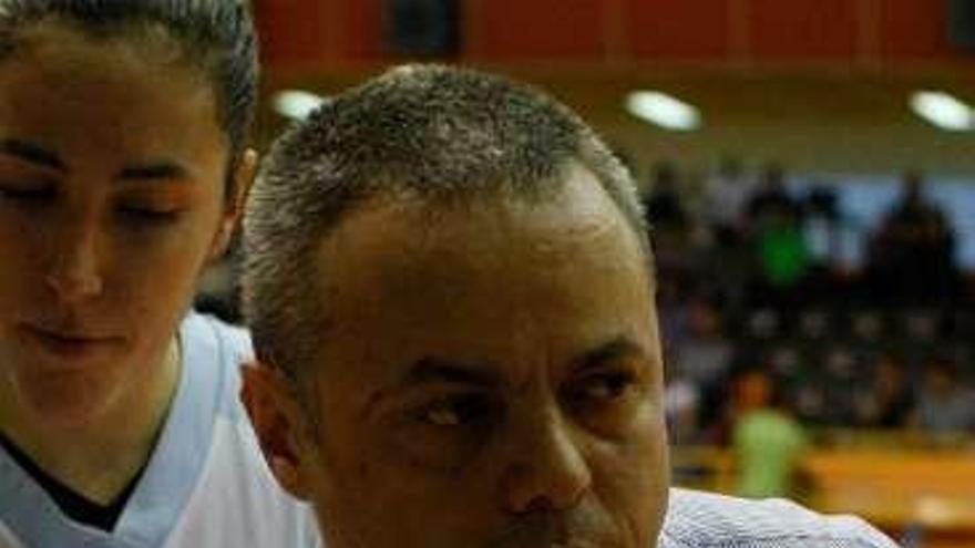 Fran García, primer entrenador.