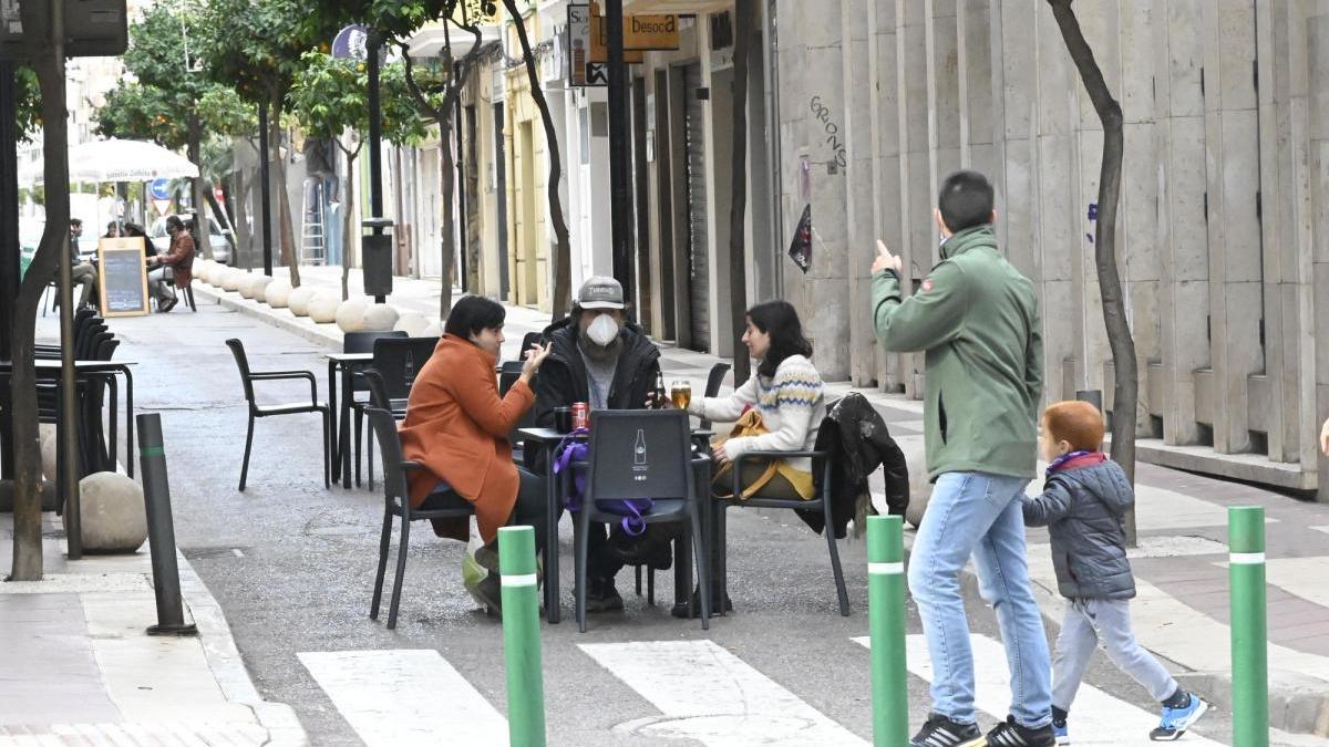 Castelló autorizará terrazas en calles peatonales por el covid-19