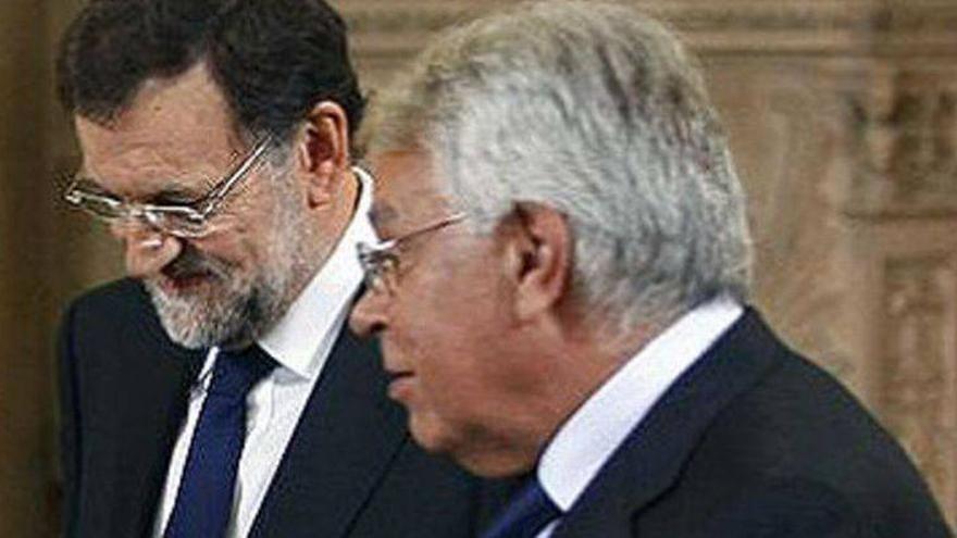 Rajoy mantiene contactos con sus predecesores socialistas