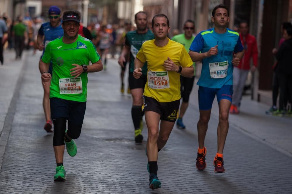 Hassanne Ahouchar gana el 44 maratón de Elche