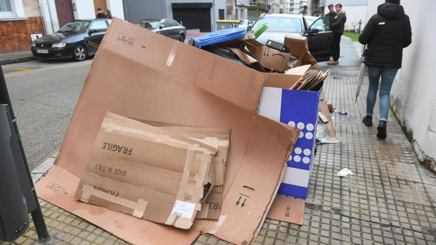 La alcaldesa de A Coruña anuncia &quot;medidas&quot; para garantizar la recogida en la huelga de la basura