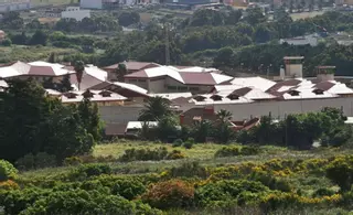 Los trabajadores de la prisión Tenerife II exigen una solución a los cortes de agua