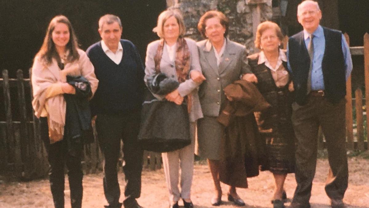 Las familias prieguense y asturiana, en Asturias.