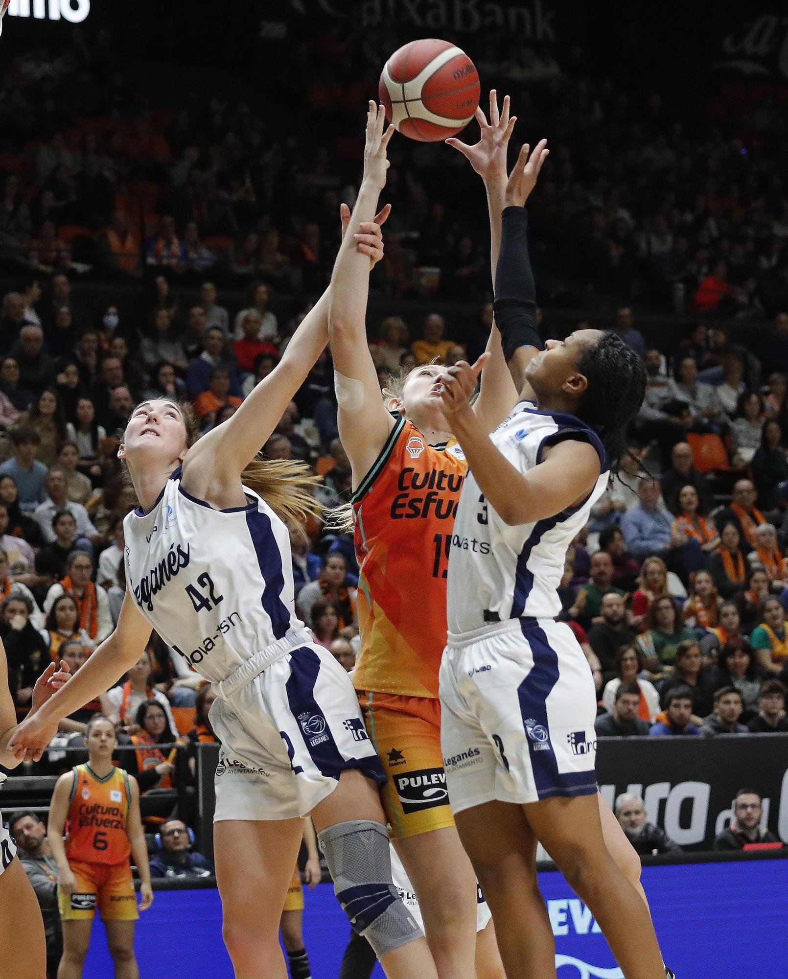 Las imágenes del Valencia Basket - TSN Leganés