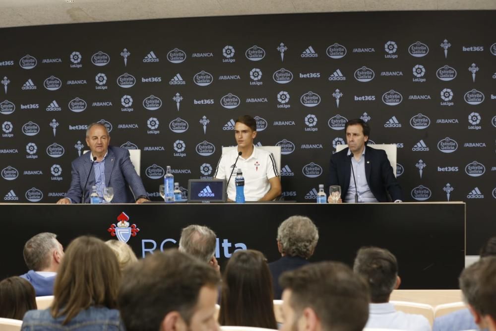 El Celta presenta a Denis Suárez.